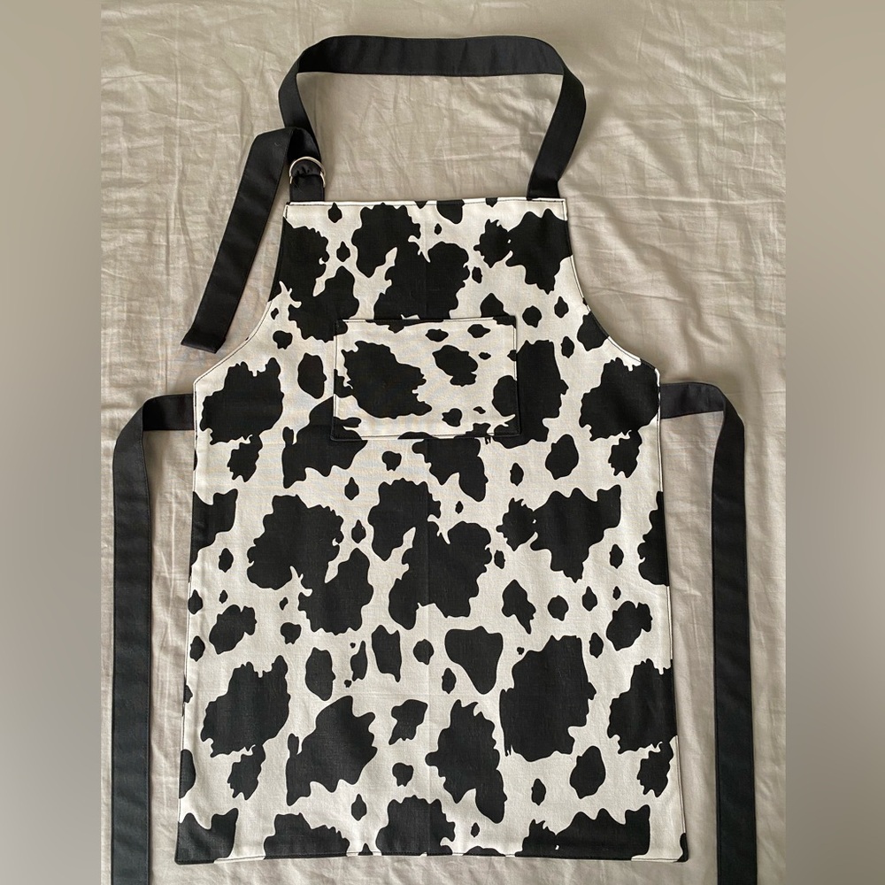 New Child Apron with Pocket - Reversible 2-Sided Custom Made Cow Print